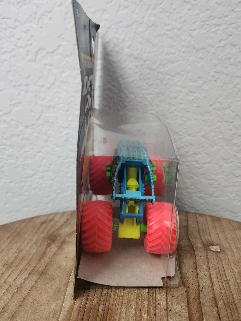 New Rare Spin Master 2026 Monster JAM Thunderroarus Cyberflare Series 46 Truck